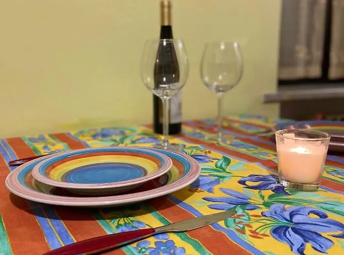 Апартаменты Un Tocco Provenzale A *